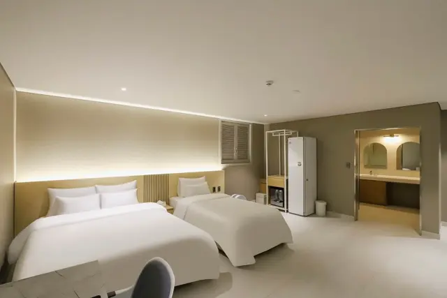 천안 F2 HOTEL
