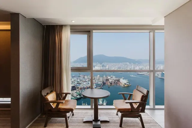 호텔 아델라 부산