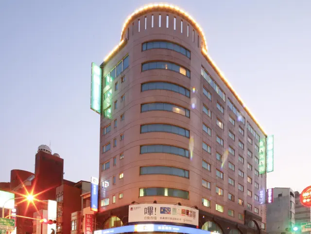 캠브리지 타이난 호텔