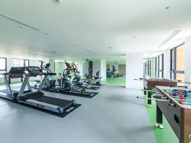 포 포인츠 바이 쉐라톤 이란 자오시
